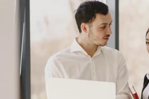 كيف تعملين كالرجال وبكامل أنوثتك؟ كيف-تعملين-كالرجال-وبكامل-انوثتك